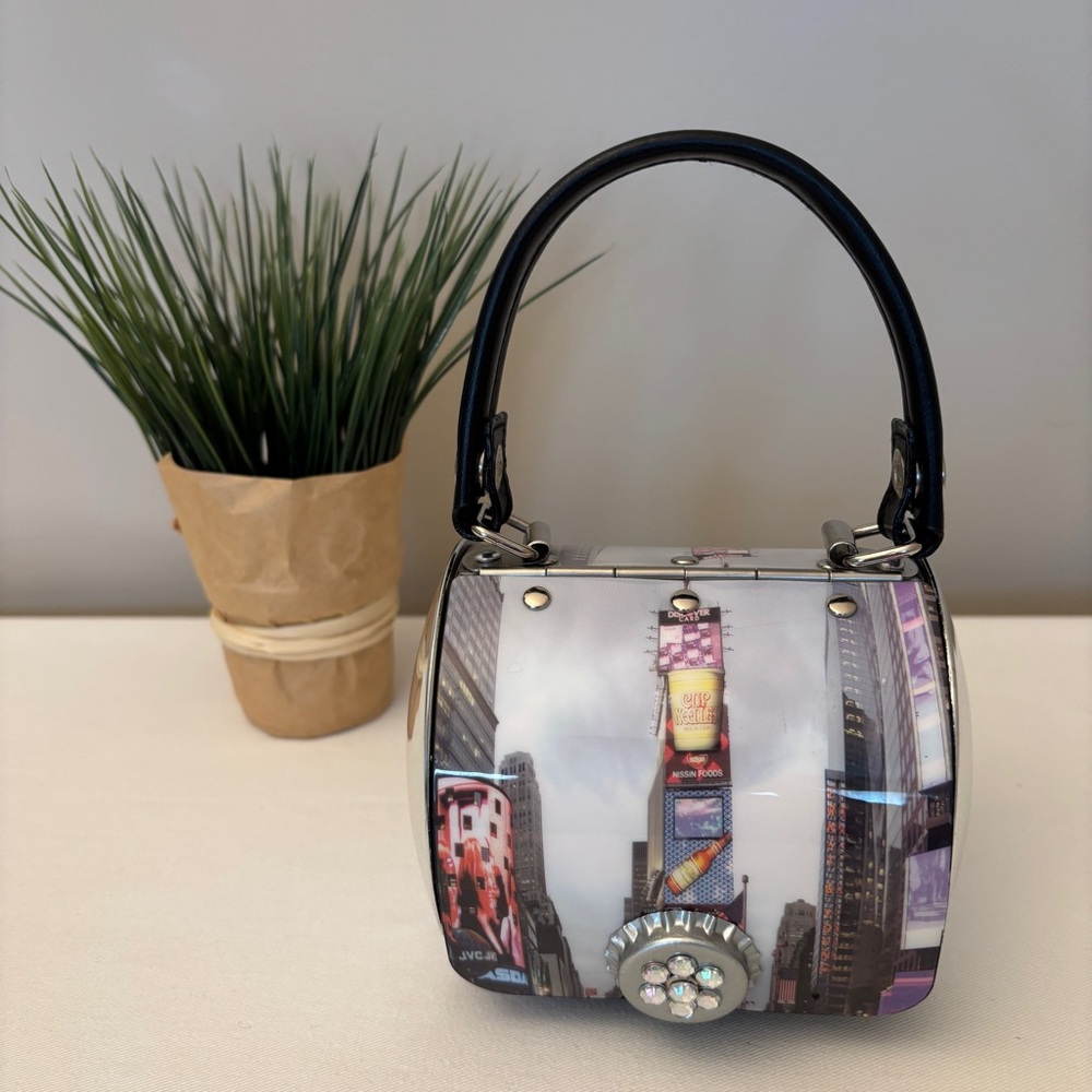 Purse Prezzo New York City Times Square Cylinder Purse Round Handbag